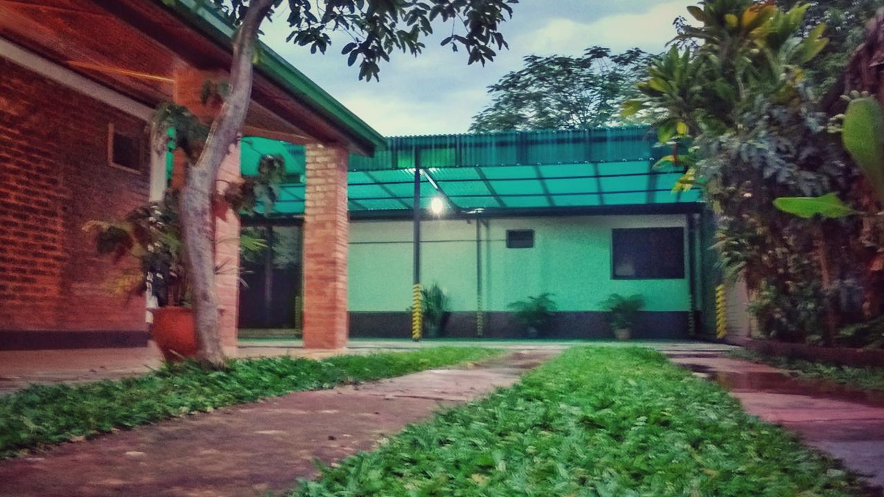 Apart Hotel Las Guayabas Пуерто-Іґуасу Екстер'єр фото